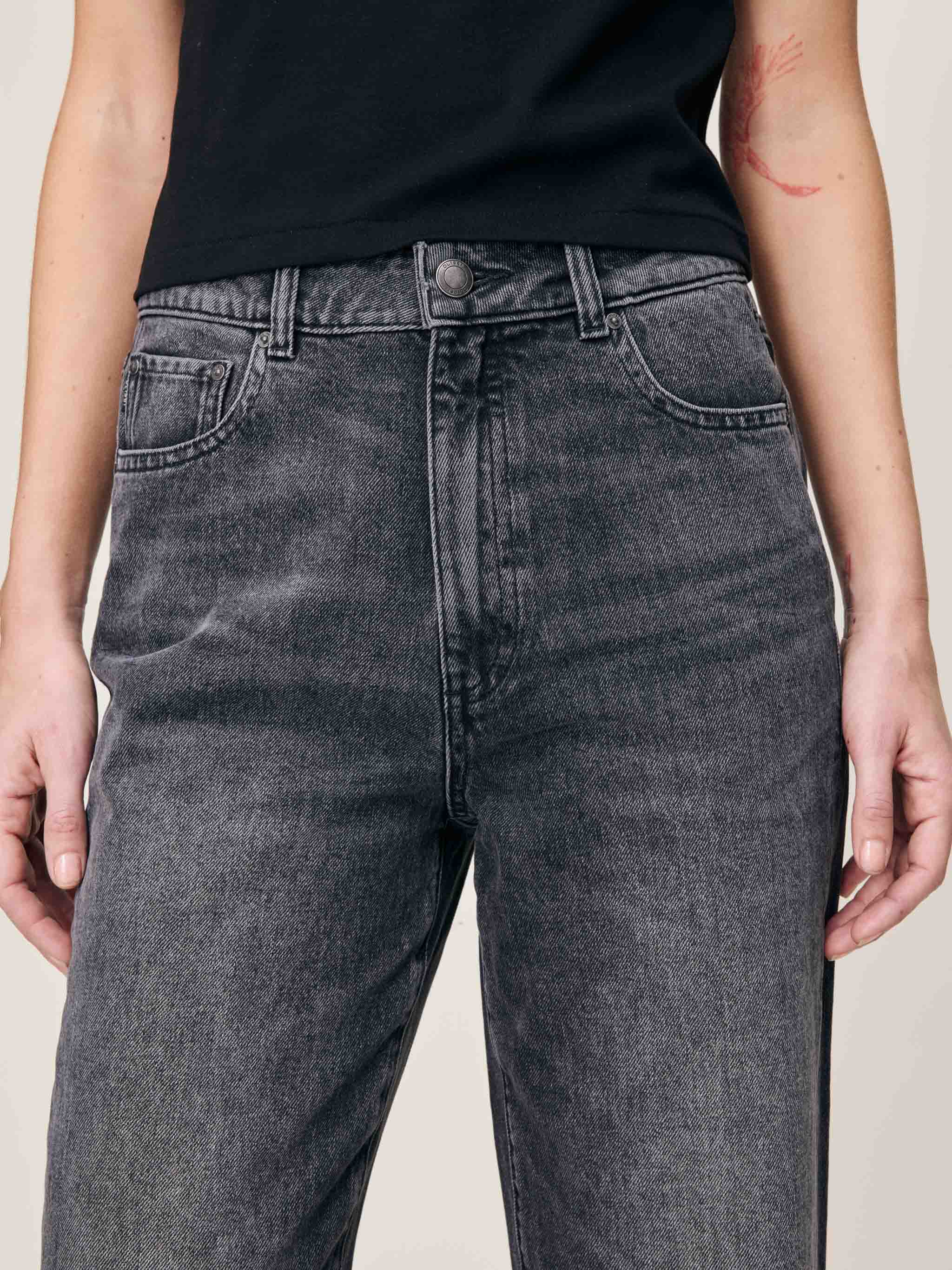 DL1961 Karmine Refined Wide Leg High Rise 31" Jeans - Nightshade