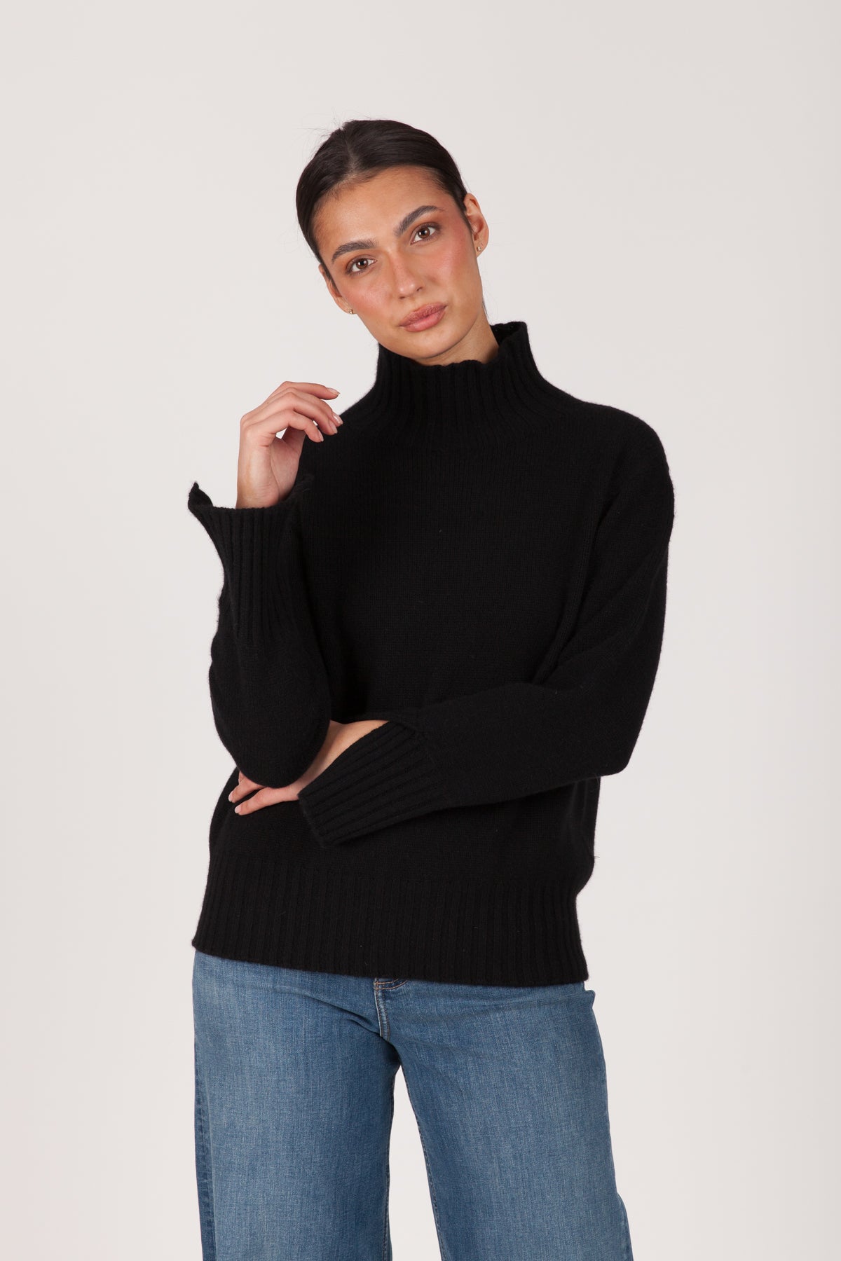 Oh My Goat Cashmere Long Sleeve Mock Neck With Side Slits - Nero