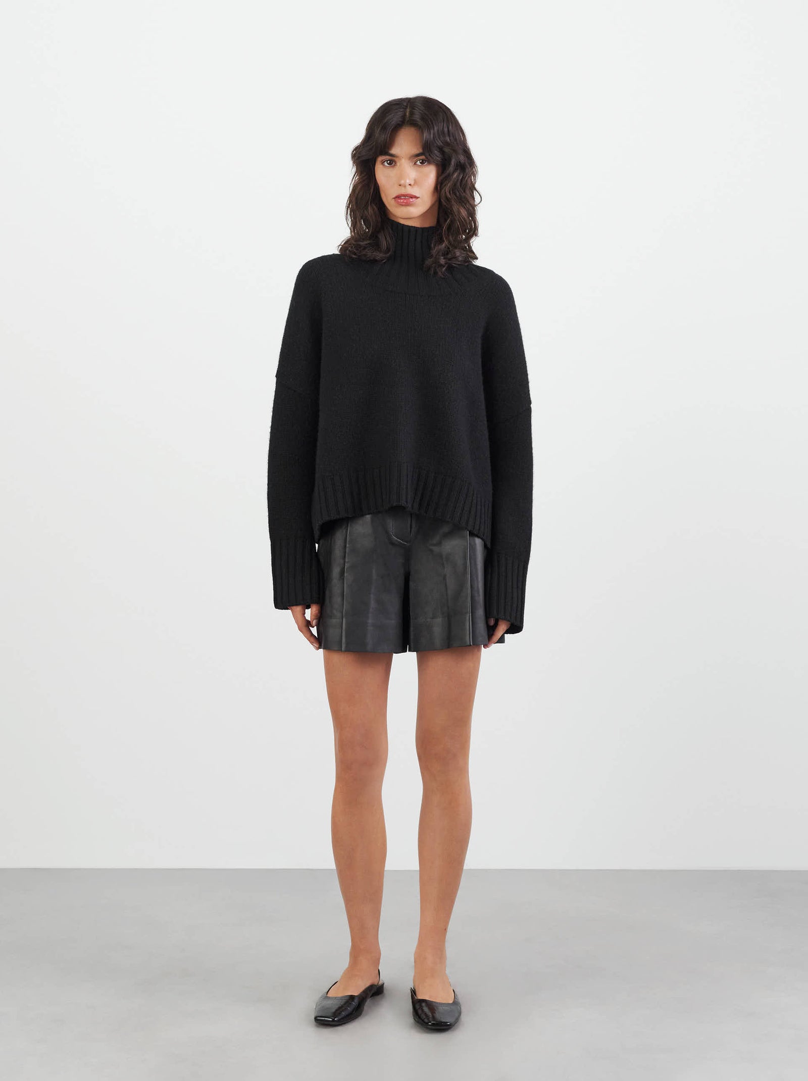 Soft Goat Girlfriend Turtleneck - Black
