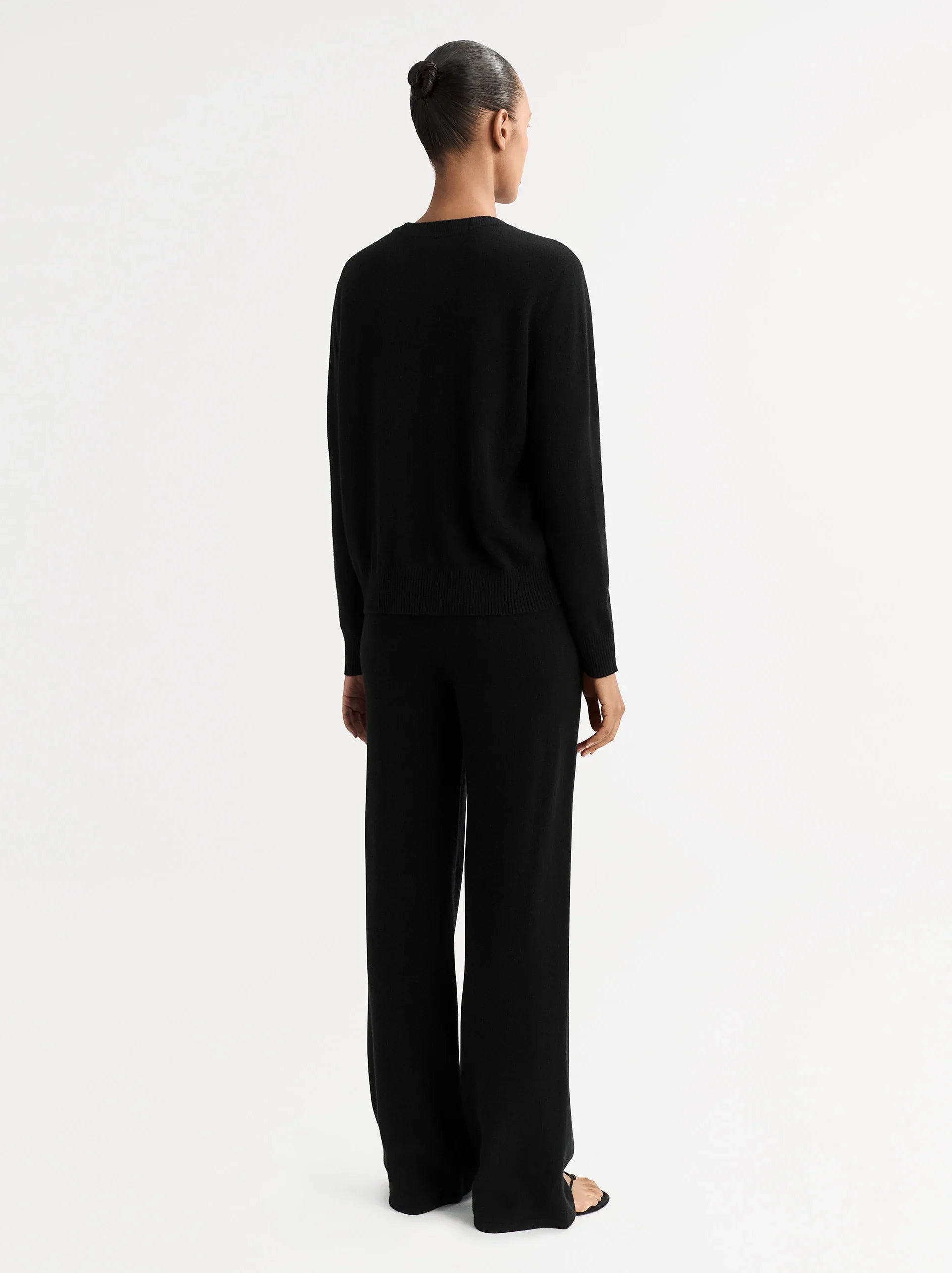 Soft Goat Cashmere Set - Black