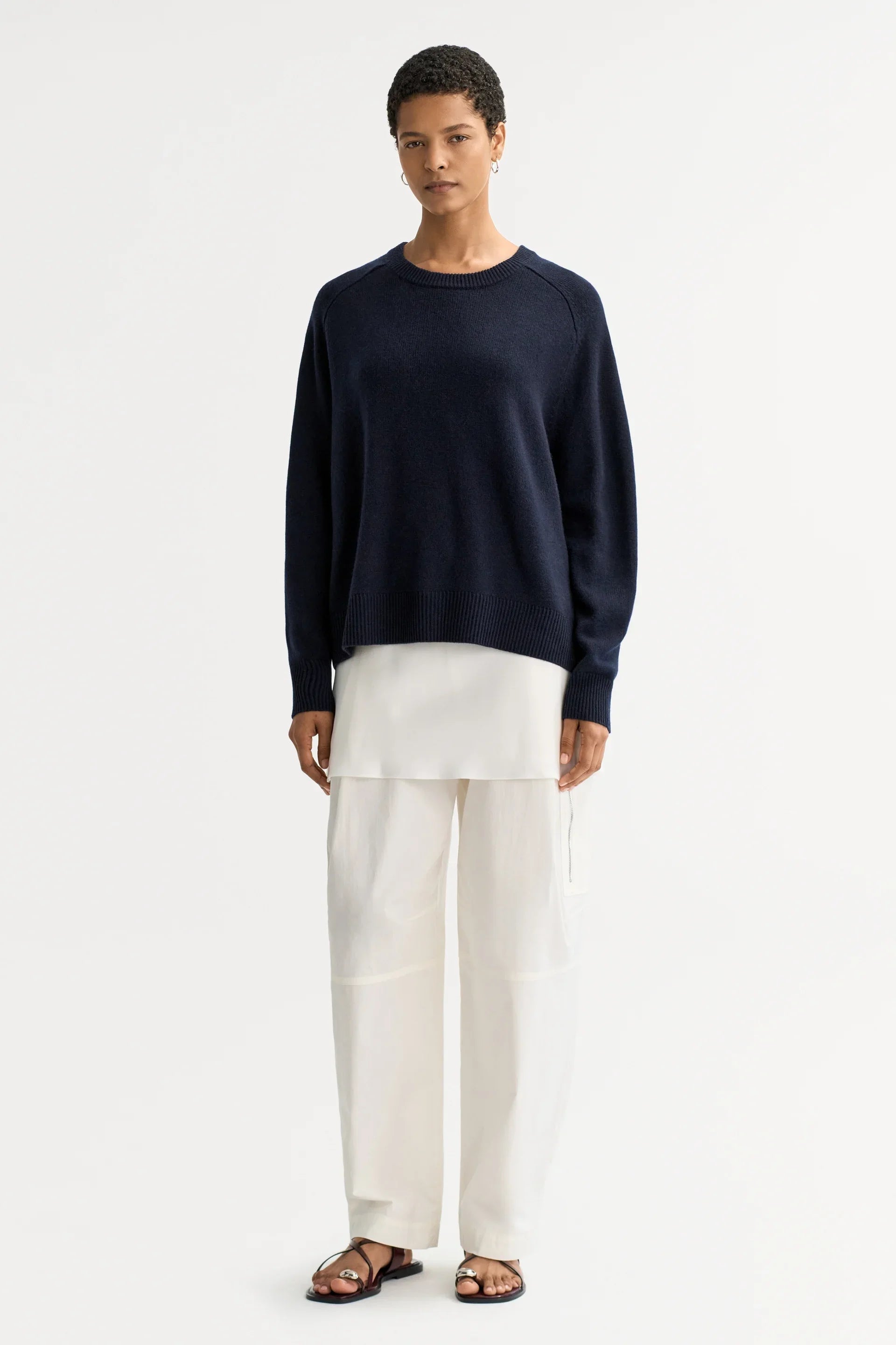 Soft Goat Boyfriend Crewneck - Navy