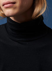 Majestic Filatures Soft Touch Long Sleeve Turtleneck - Noir