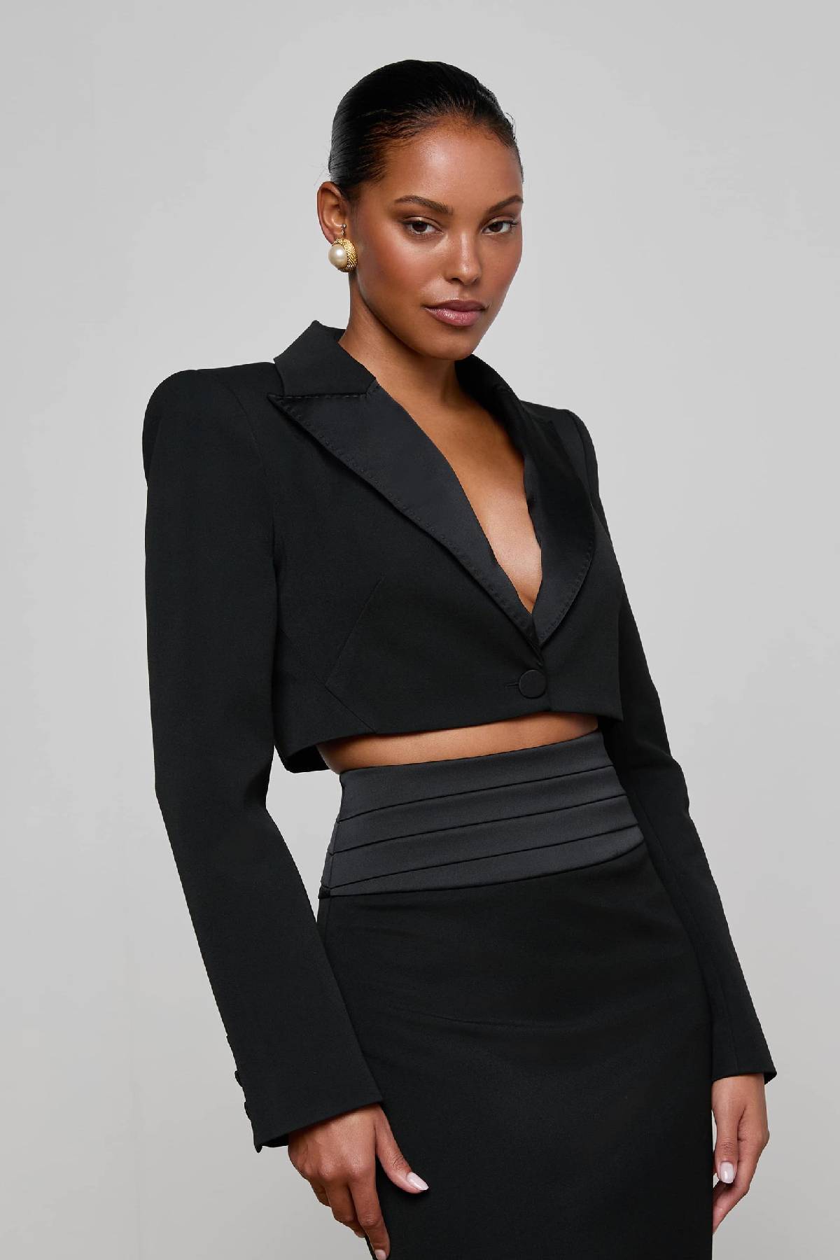 L'AGENCE Daxton Cropped Blazer - Black