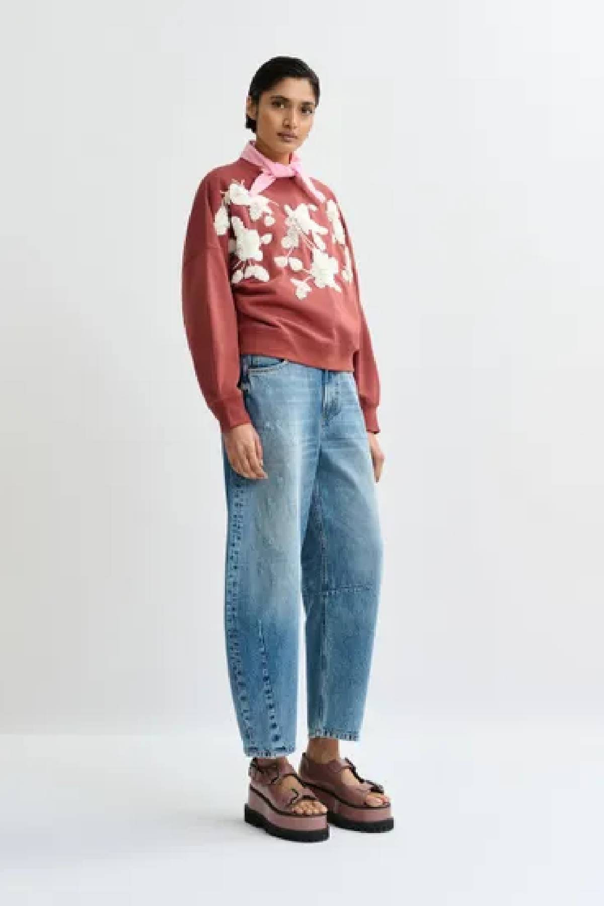 Essentiel Antwerp Jaga Do It Again Sweatshirt - Brown/ Off-White