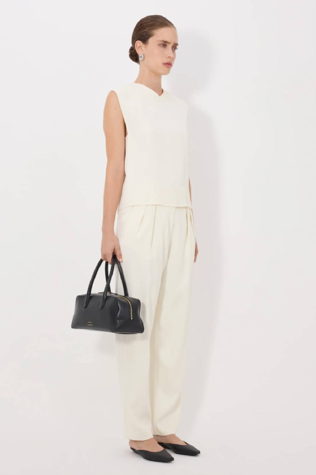 Loulou de Saison Daika Boxy V-Neck Top - Ivory