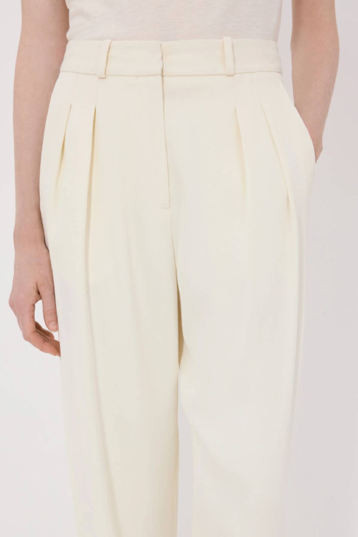 Loulou de Saison Alio Pleated Tailored Pants - Ivory