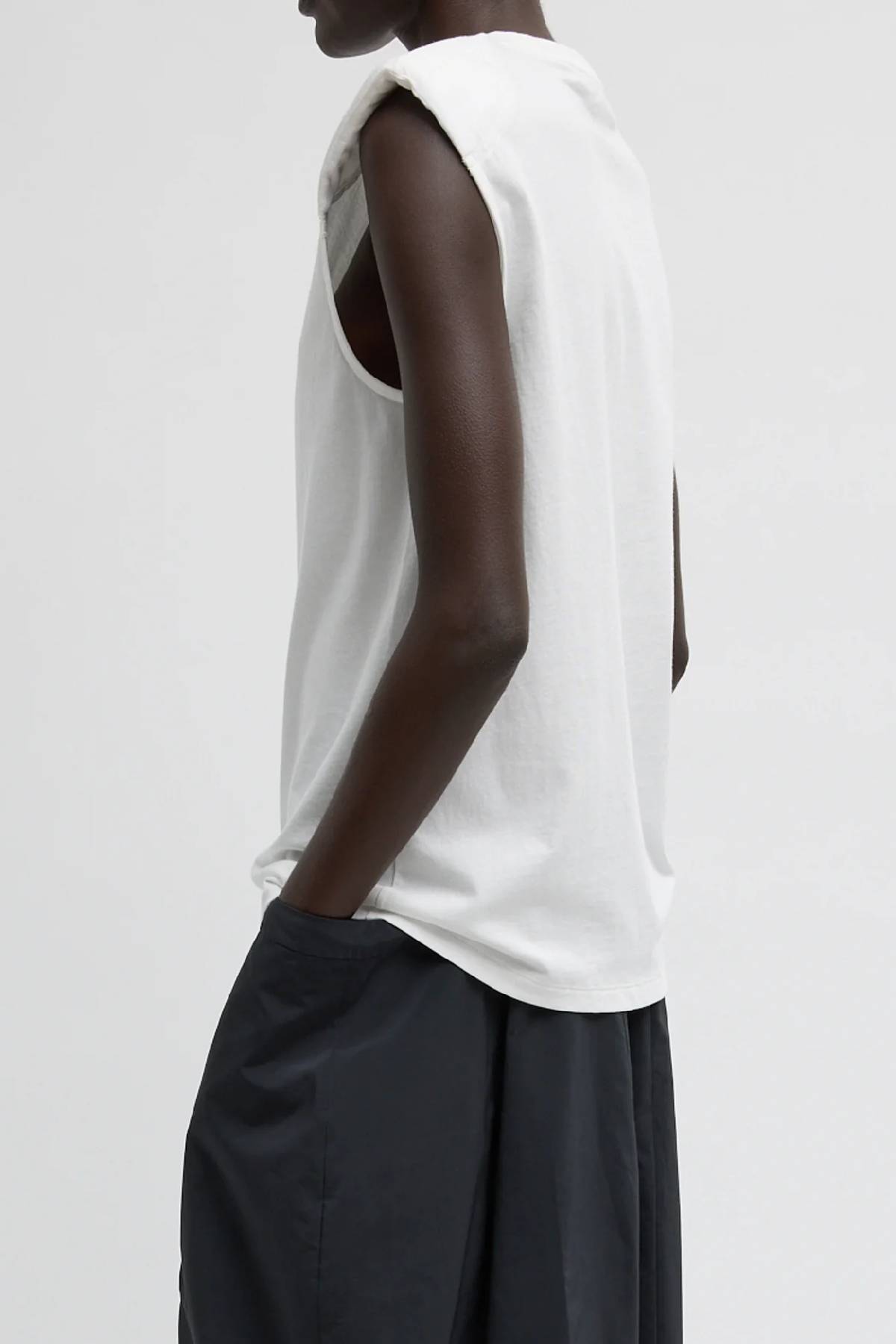 Tibi T-Shirt Program Padded Shoulder Sleeveless Top - White