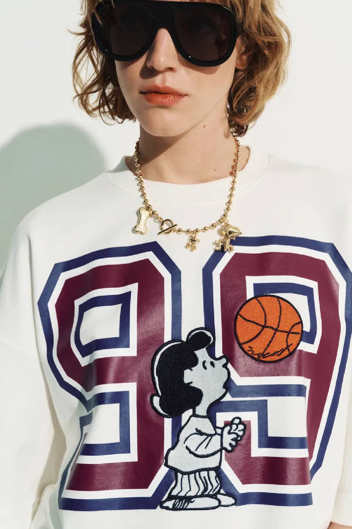 Essentiel Antwerp T-shirt With Peanuts Lucy Patch And Text Print - Black/Burgundy/Off White