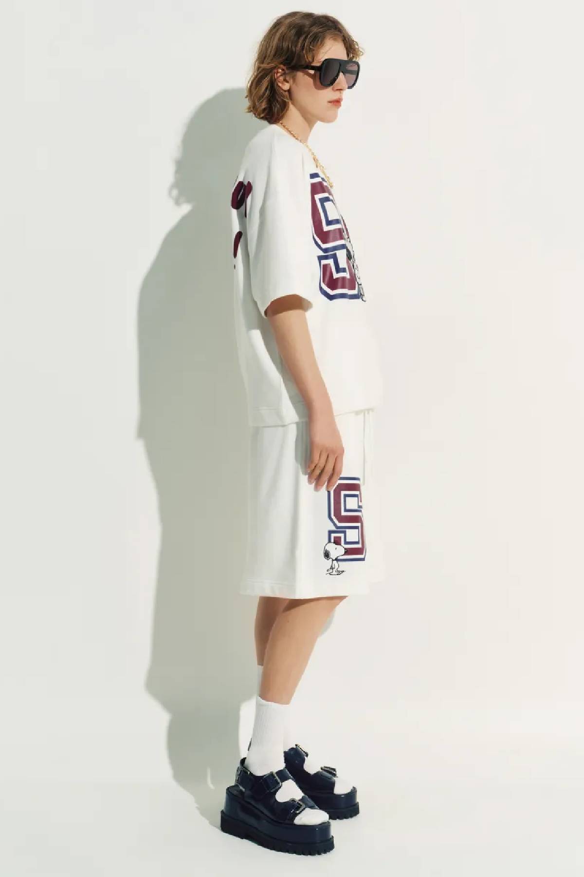 Essentiel Antwerp T-shirt With Peanuts Lucy Patch And Text Print - Black/Burgundy/Off White