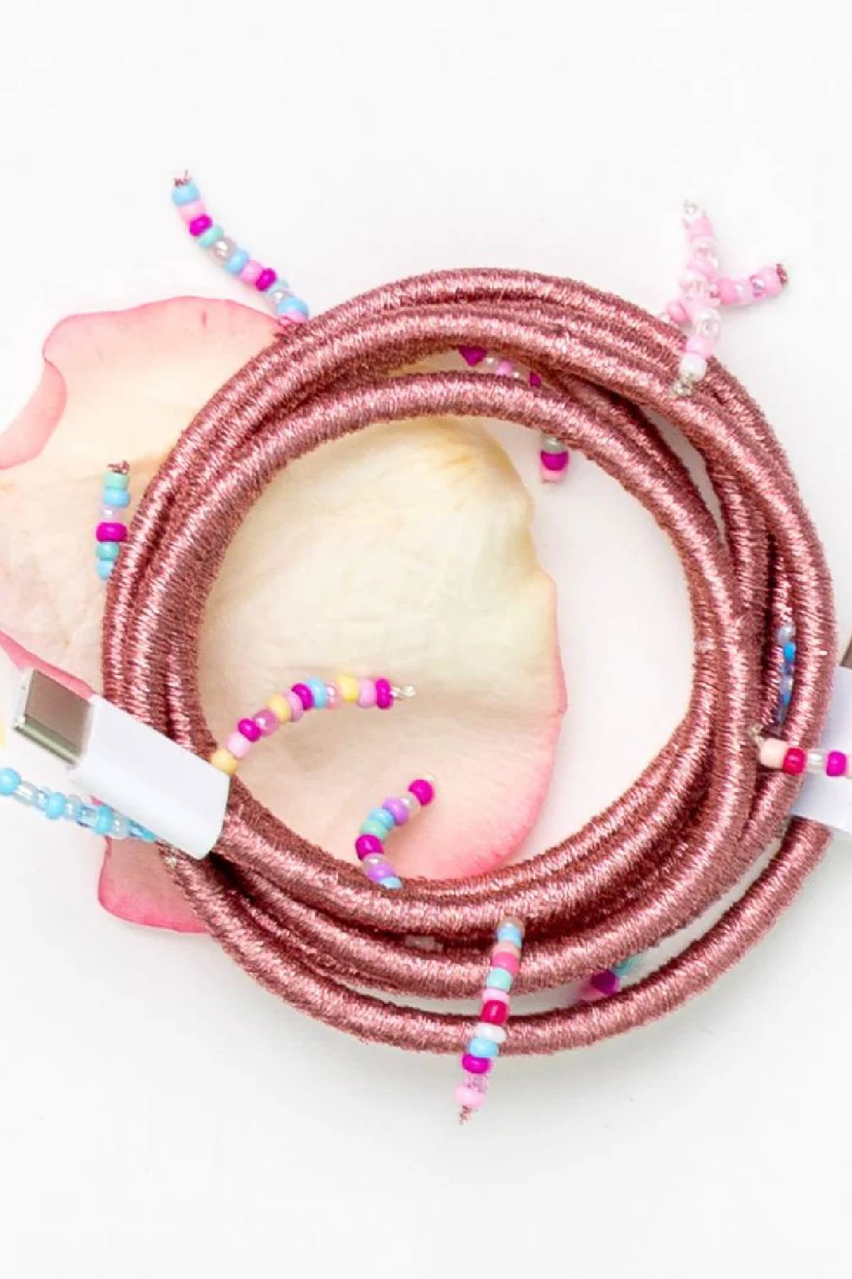 LE POM POM Earphones With Charms - Metallic Pink