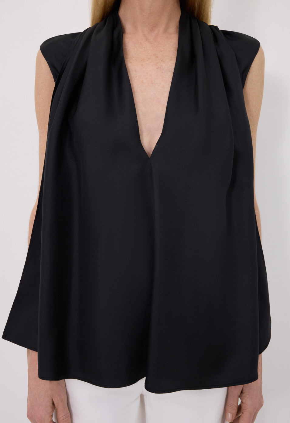 Loulou de Saison Sade Sleeveless Blouse - Black