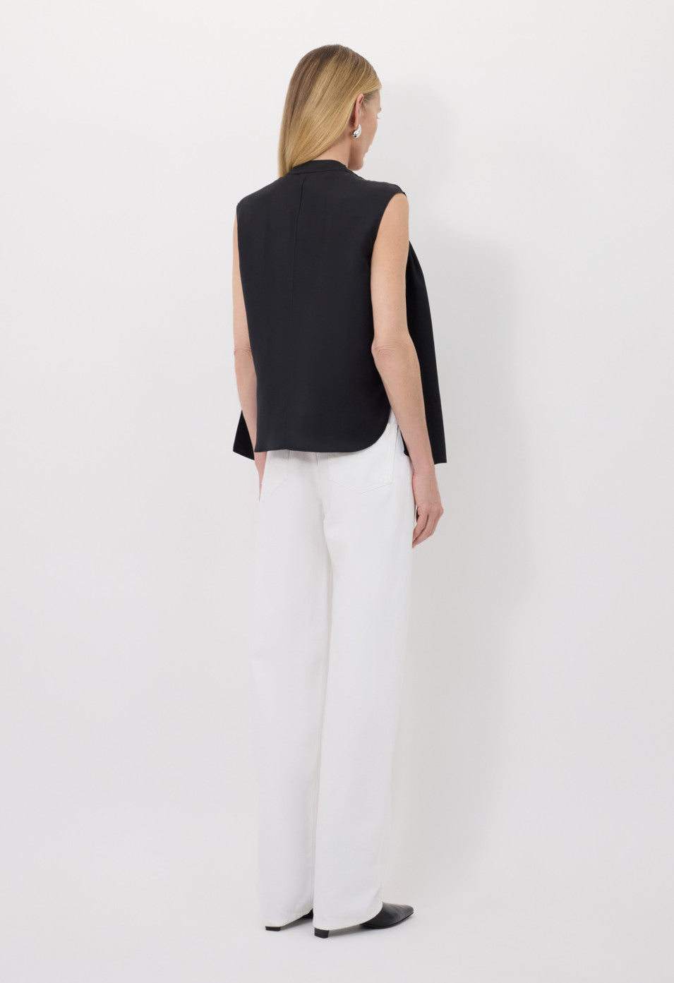 Loulou de Saison Sade Sleeveless Blouse - Black