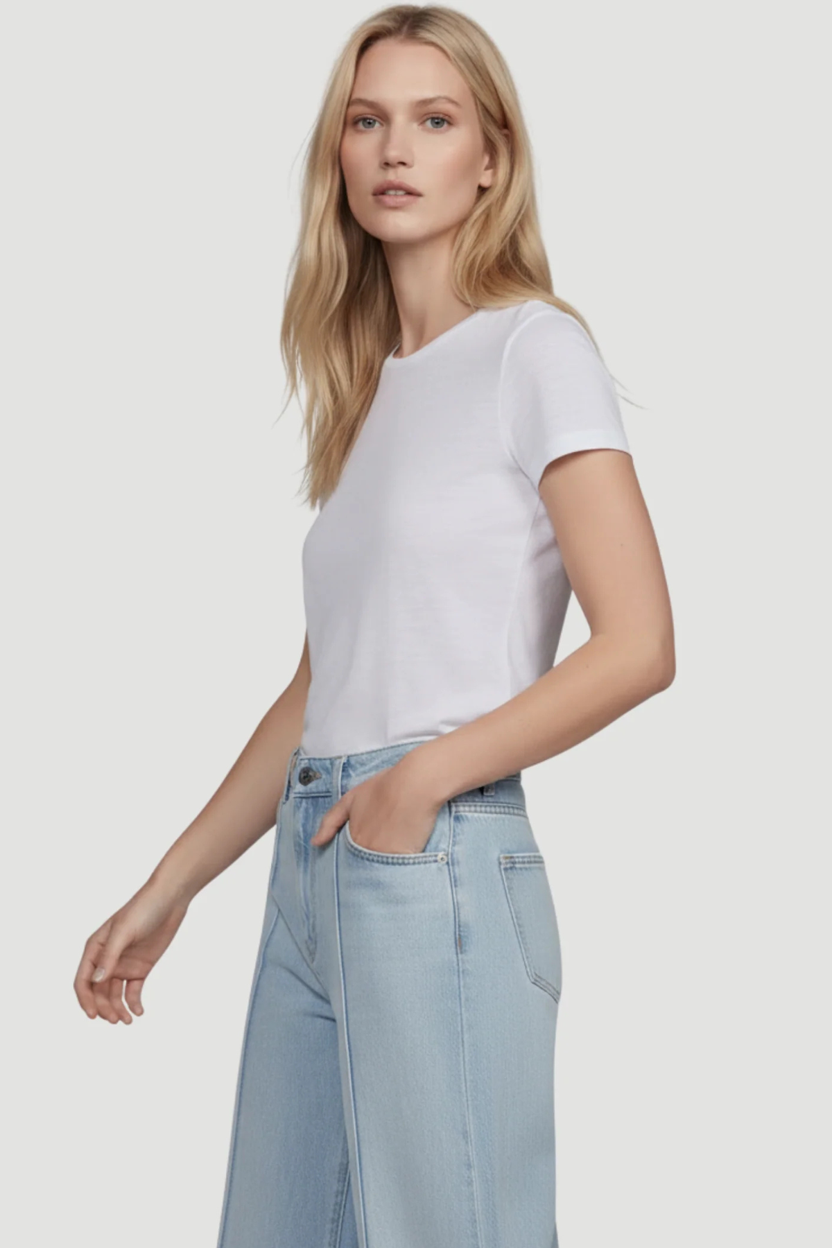 Majestic Filatures Stretch Linen S/S Crewneck - Blanc